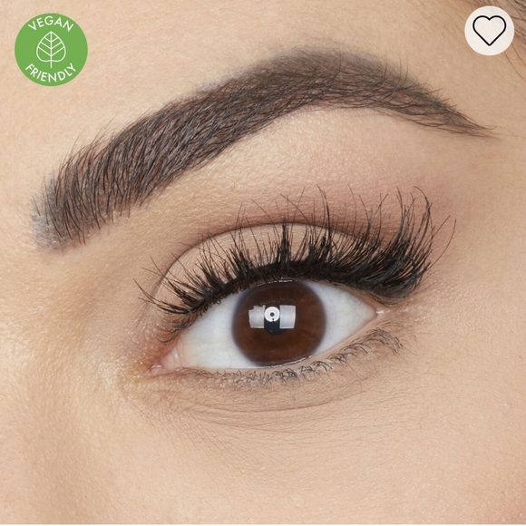 Huda Beauty Classic False Lashes in Samantha #7 - Picture 2 of 4